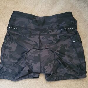 Women's Black Camouflage Cycling Shorts